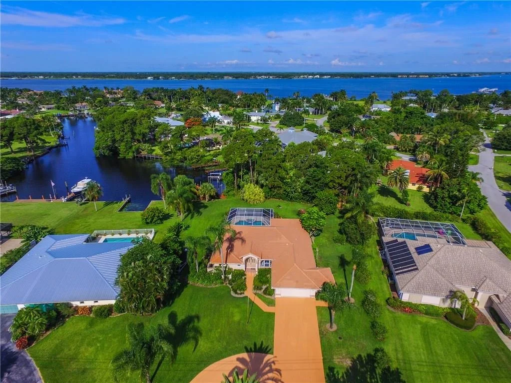 Photo of 1676 NW Pine Lake Drive