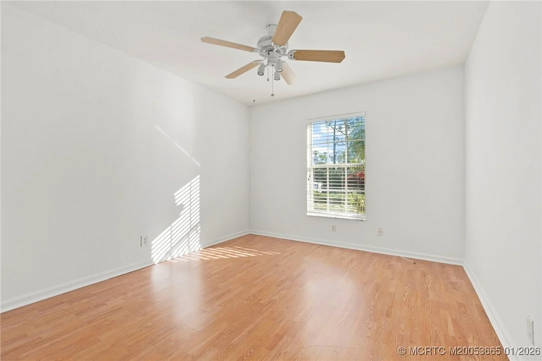 Photo of 581 NW Broken Oak Trail