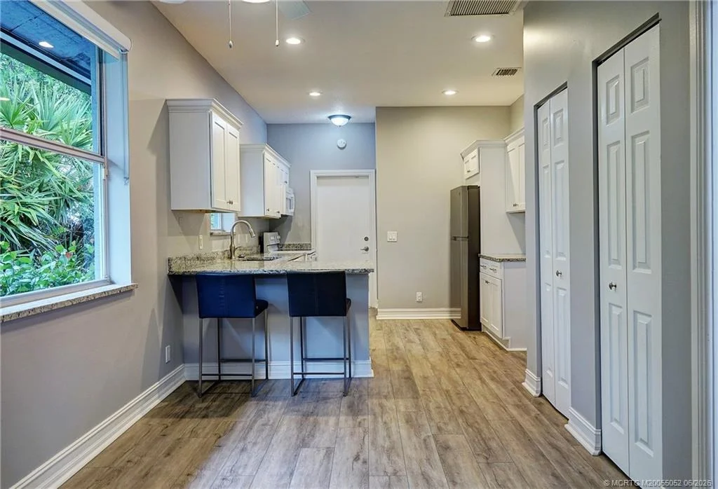 Photo of 18421 Lake Bend Drive