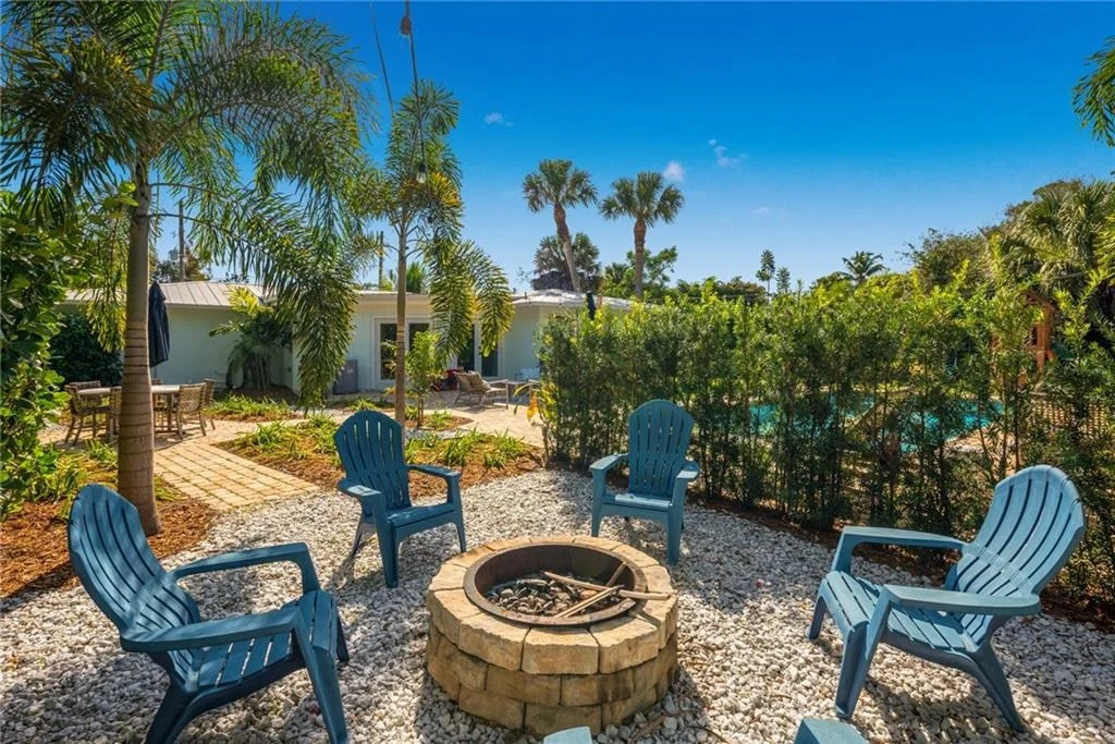 Photo of 432 SE Edgewood Drive