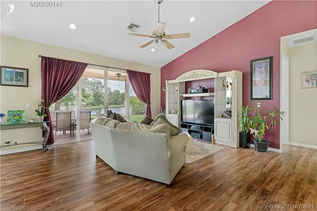 Photo of 1385 SE Legacy Cove Circle
