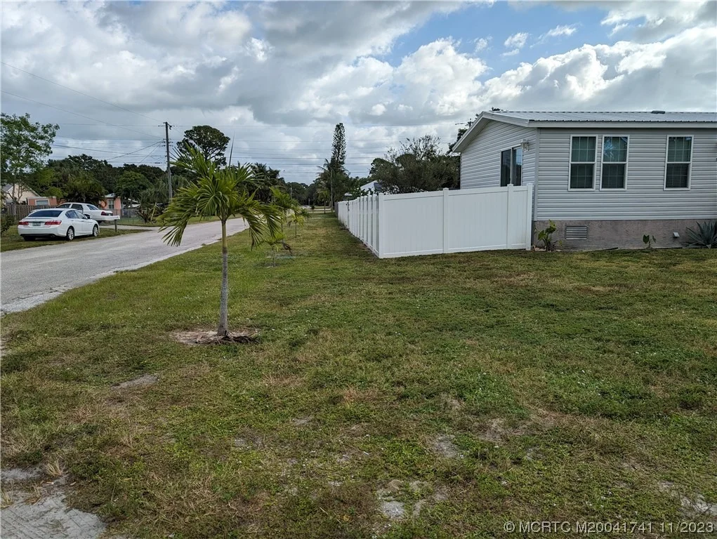 Photo of 5277 SE Driftwood Avenue