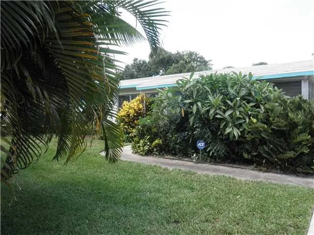 Photo of 802 SE Stafford Drive