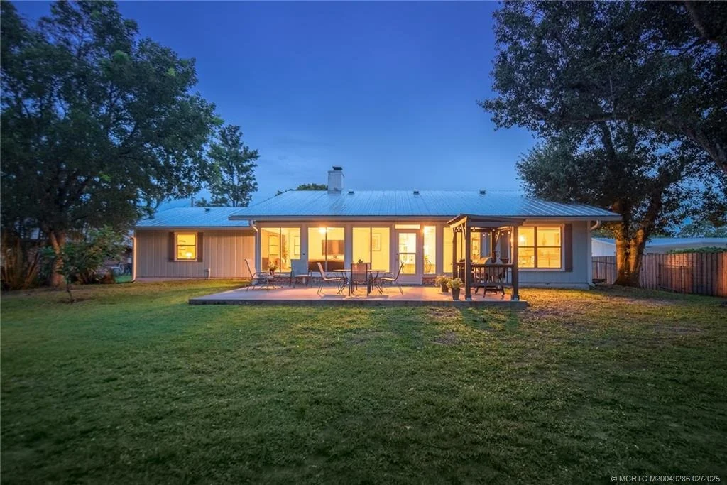 Photo of 1707 SW Buckskin Trail