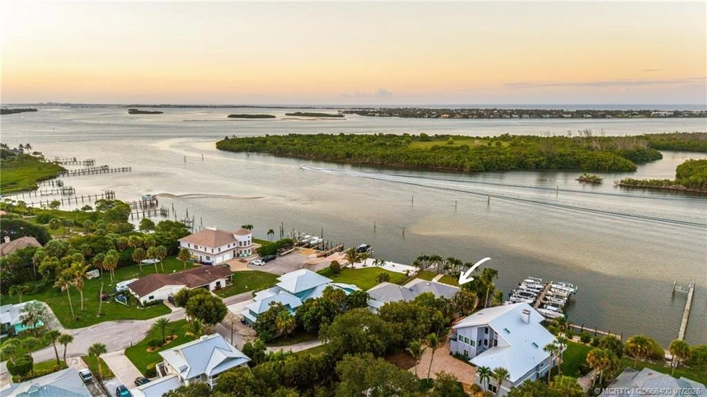 Photo of 5644 SE Harbor Terrace