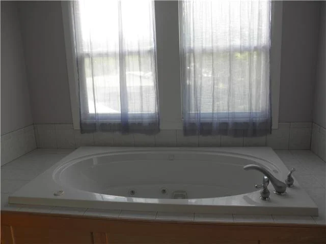 Photo of 466 SE Cardinal Trail