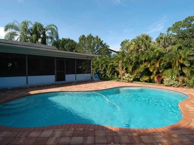 Photo of 1763 SW GREGOR Way
