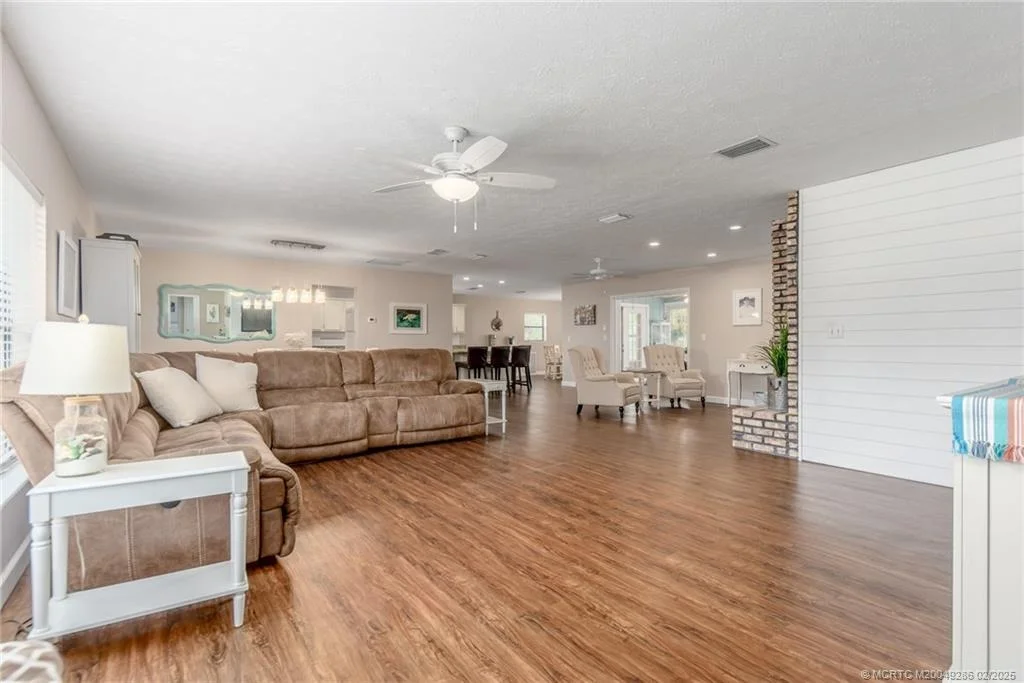 Photo of 1707 SW Buckskin Trail