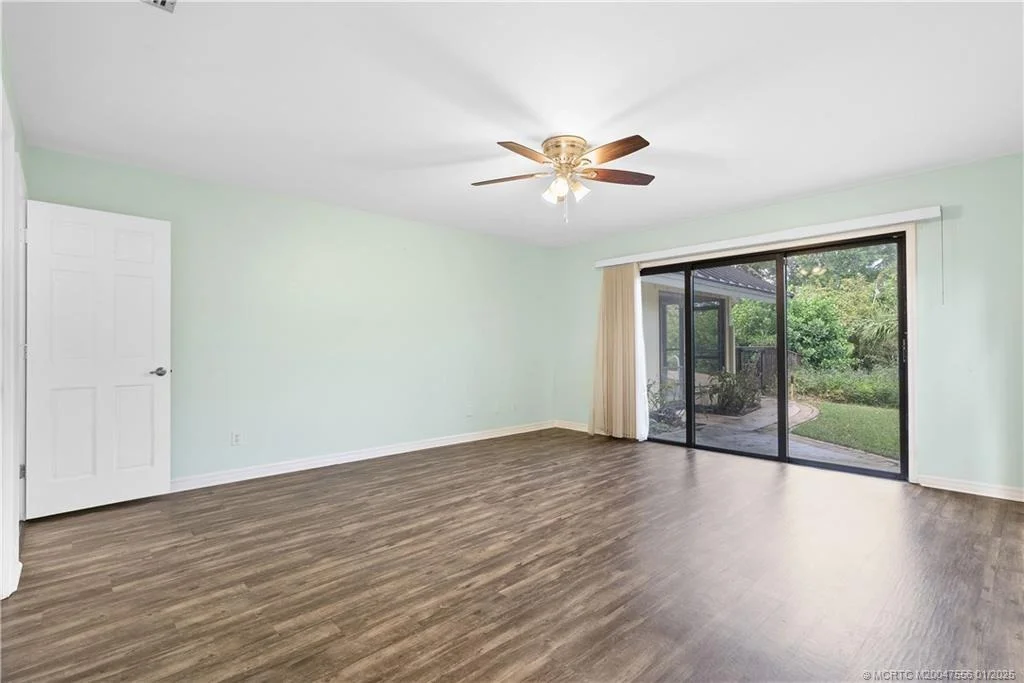 Photo of 6323 SE Farmington Place