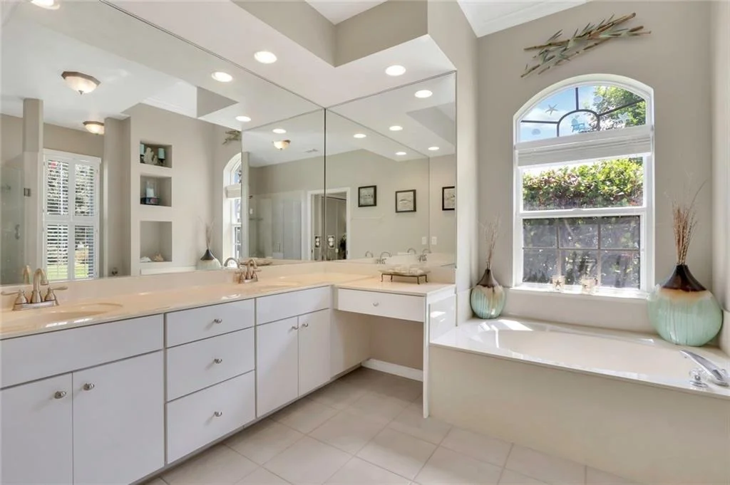 Photo of 4310 SE Bayshore Terrace