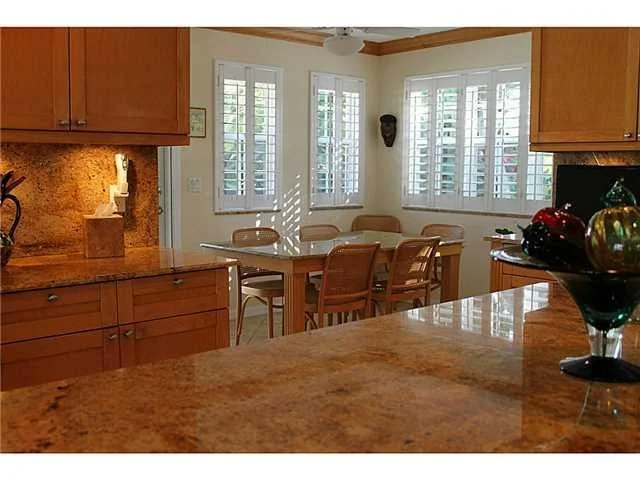 Photo of 1829 NW River Trail