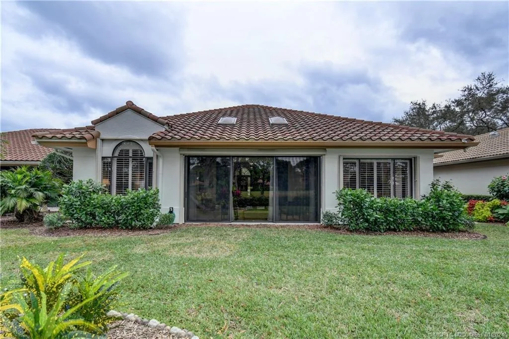 Photo of 3290 SE Cambridge Drive
