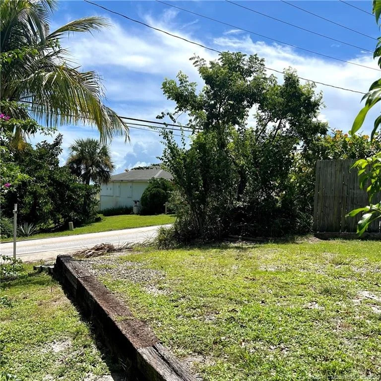 Photo of 1296 NE Oceanview Circle