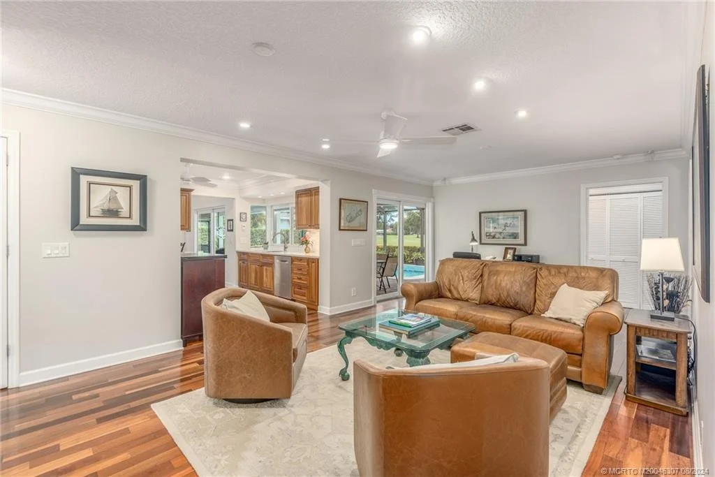 Photo of 4273 SE Fairway E