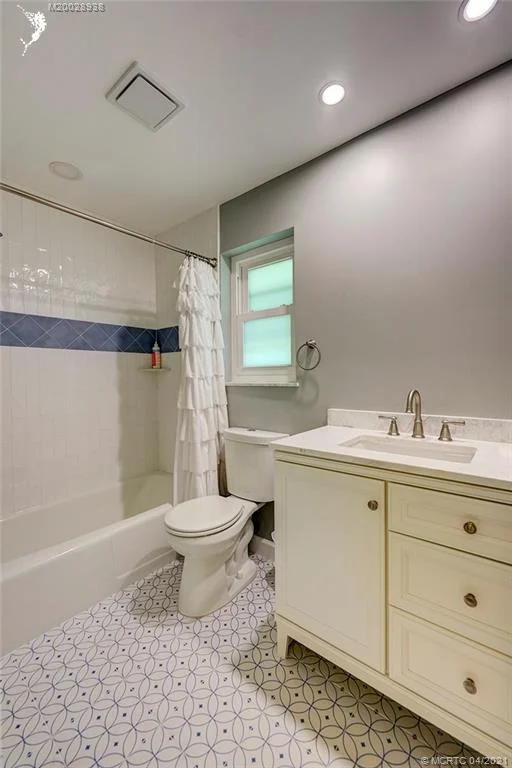 Photo of 8 N River Road