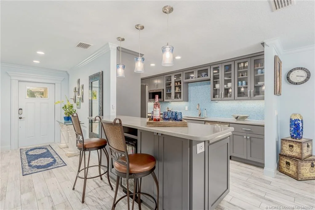 Photo of 308 SW Dyer Drive