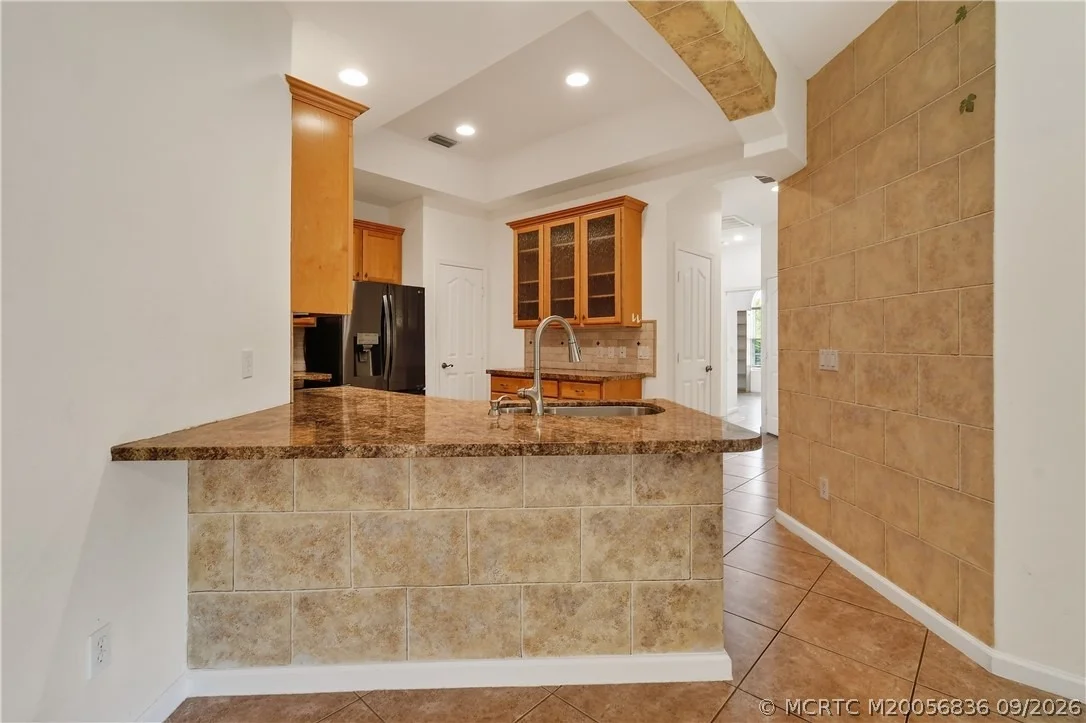 Photo of 480 NW Red Pine Way