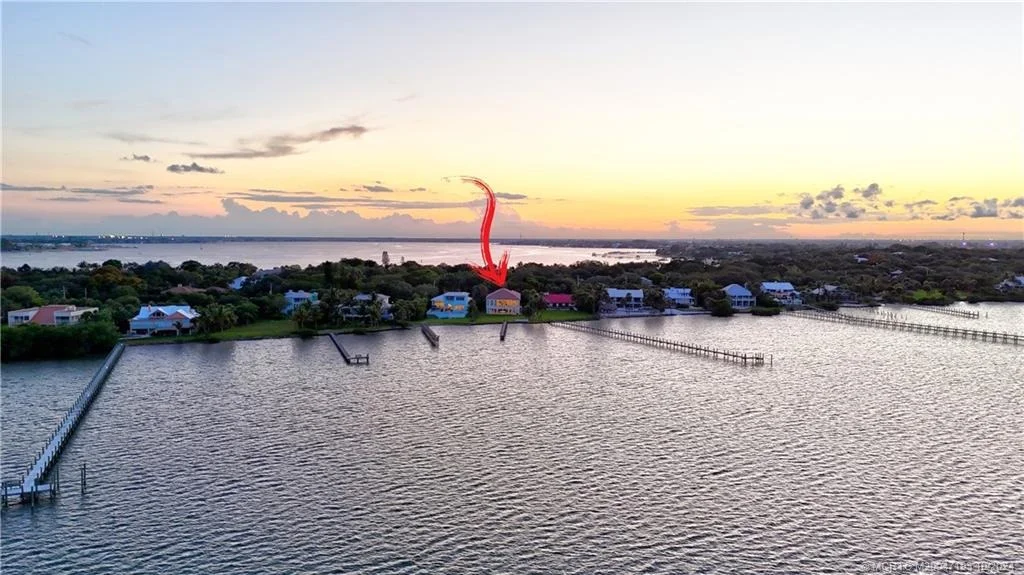 Photo of 102 N Sewalls Point Road
