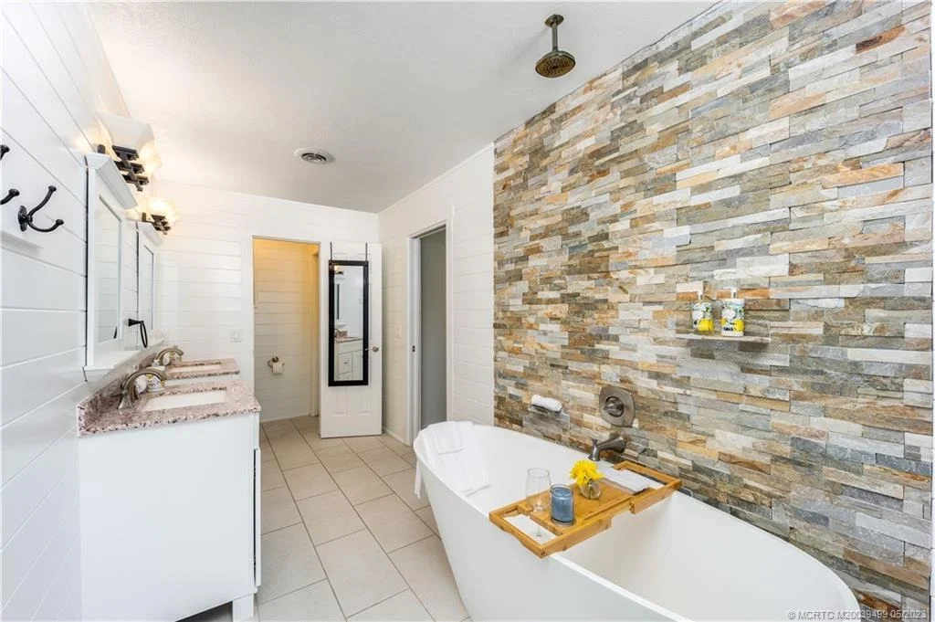 Photo of 4 Ridgeview Road N