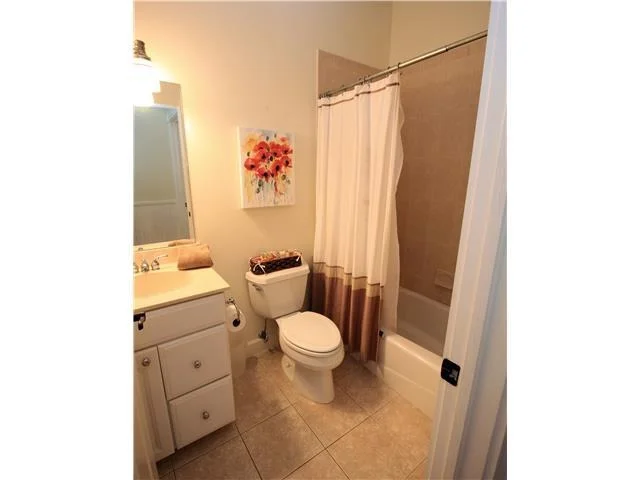 Photo of 10 Copaire Drive