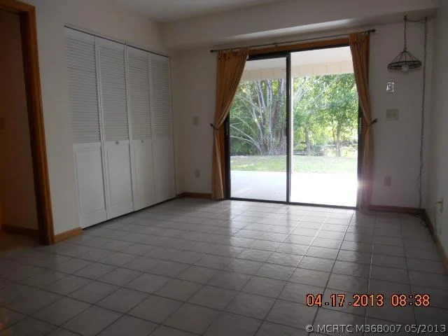 Photo of 7819 SE River Lane