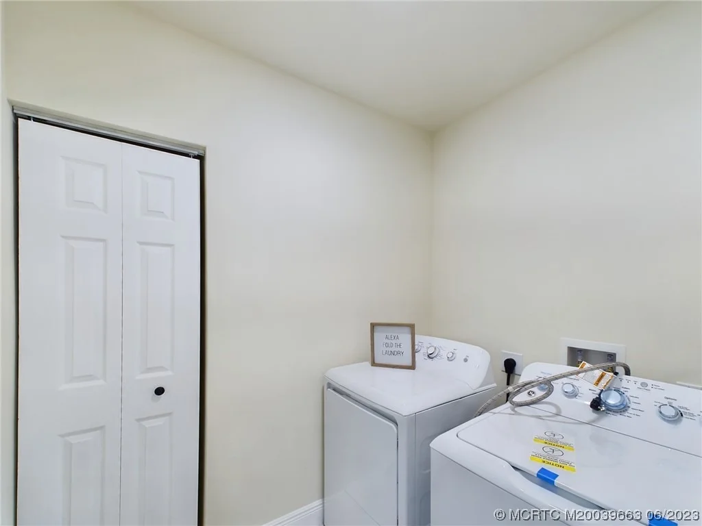 Photo of 9181 100th Avenue