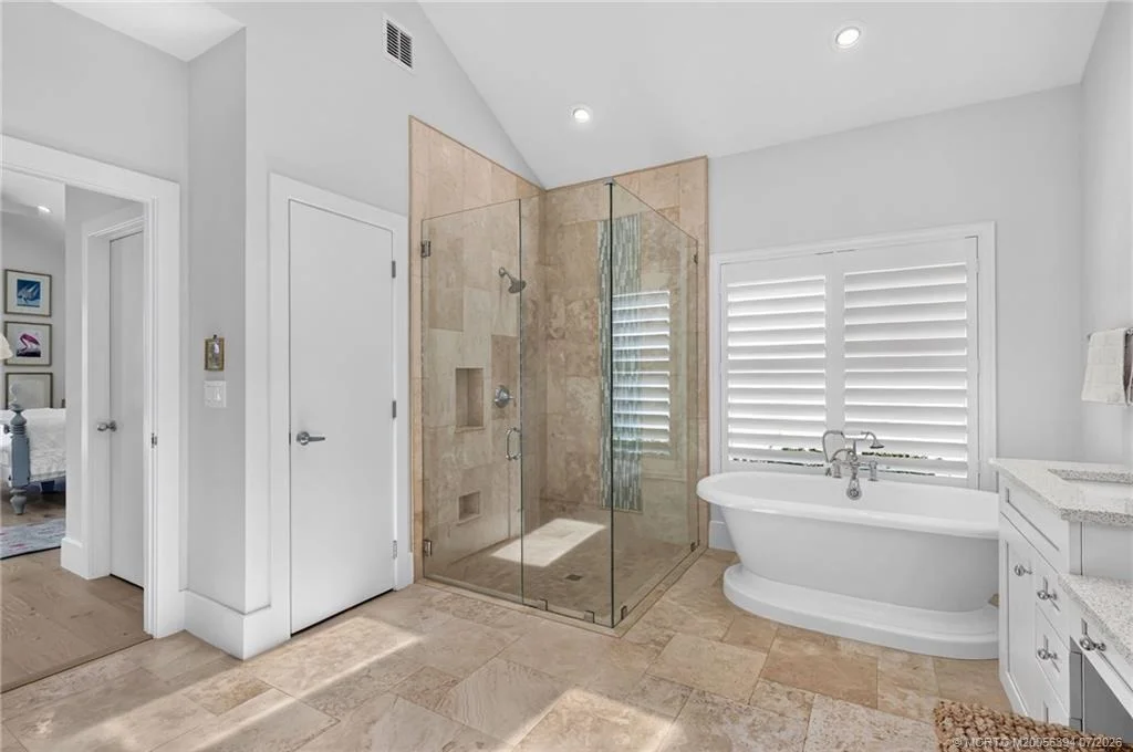 Photo of 6943 SE Harbor Circle