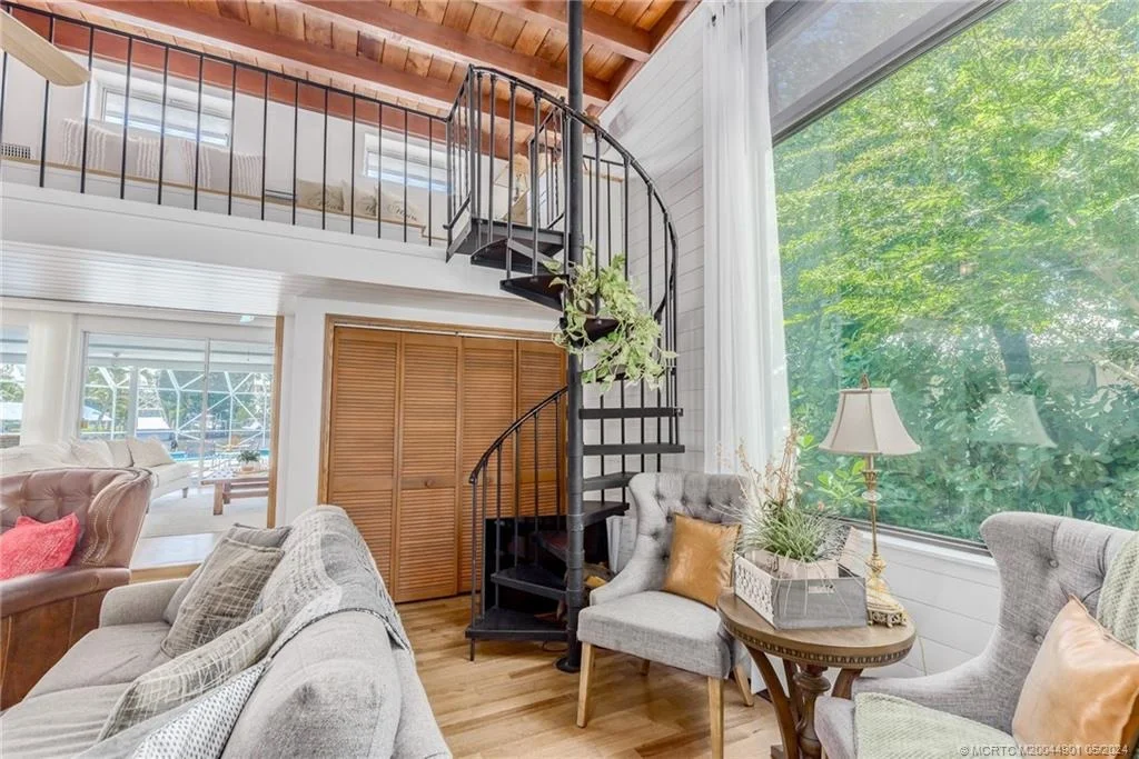 Photo of 1686 NW Harbor Place