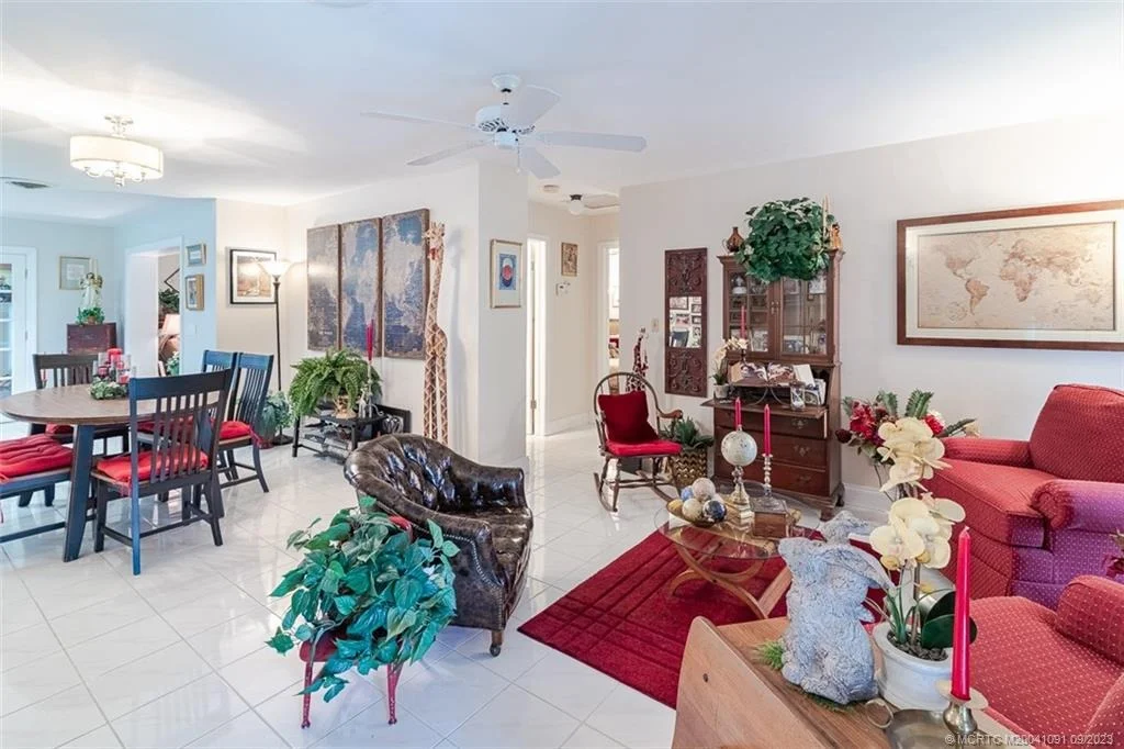 Photo of 2481 NW Everglades Boulevard