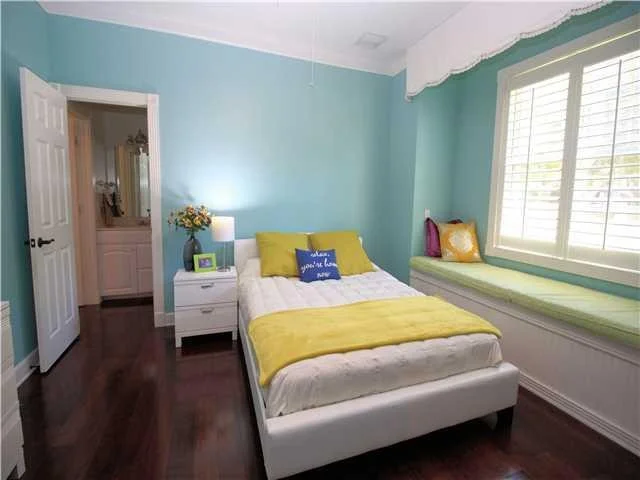 Photo of 10 Copaire Drive