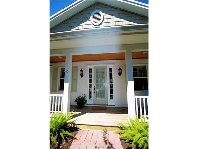Photo of 10 Copaire Drive