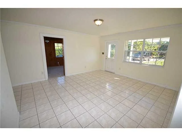 Photo of 804 SE Ocean Avenue
