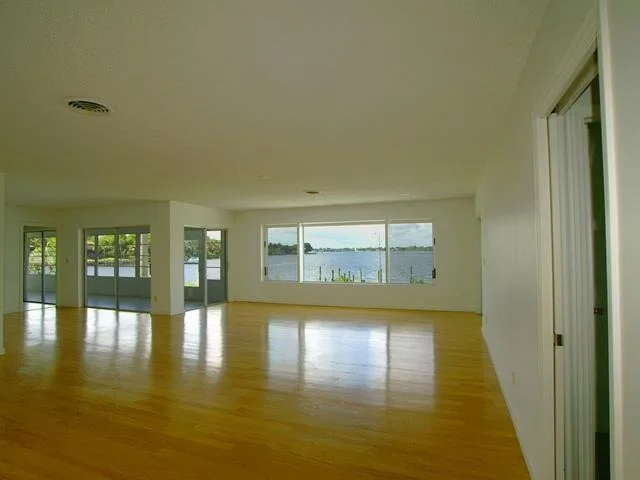 Photo of 637 SW Overlook Drive