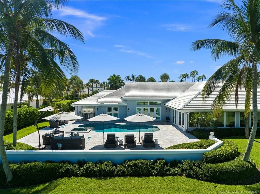 Photo of 6741 SE Harbor Circle