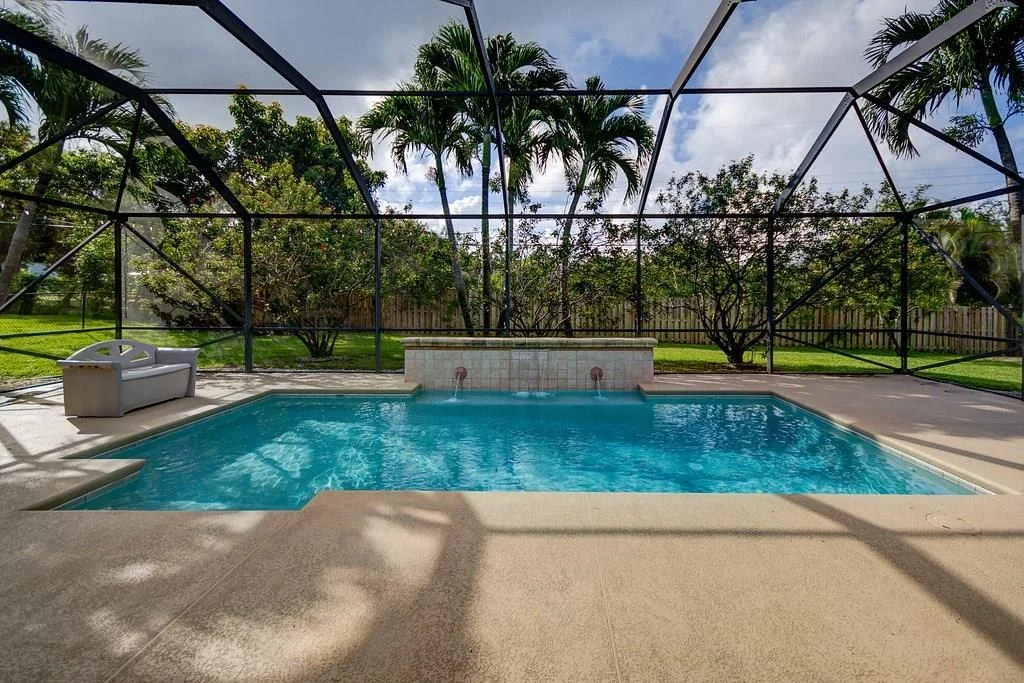Photo of 5124 SE Horseshoe Point Road