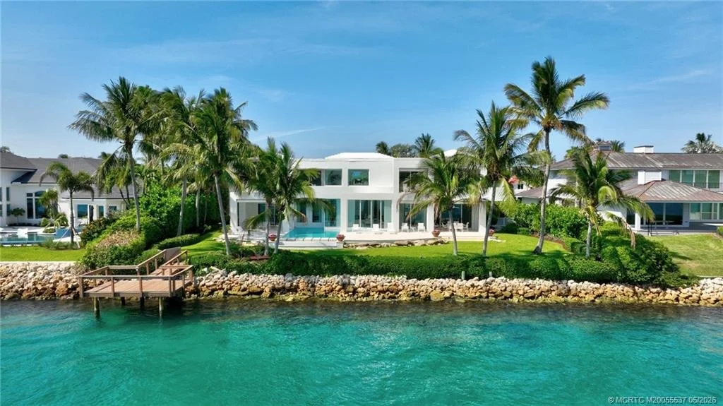 Photo of 7034 SE Harbor Circle