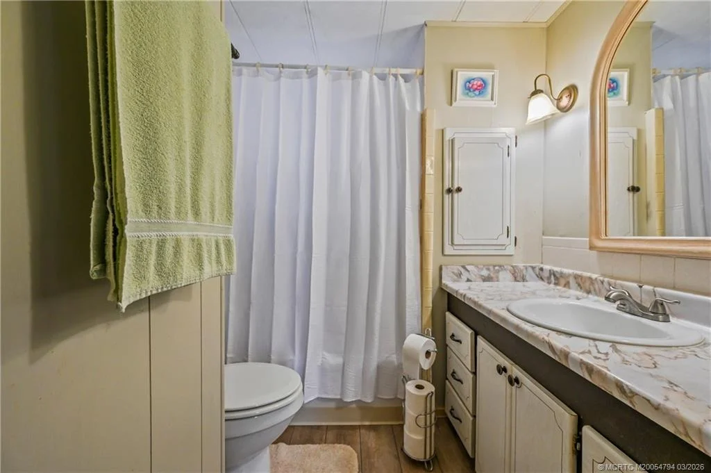 Photo of 608 Garden View Way NE
