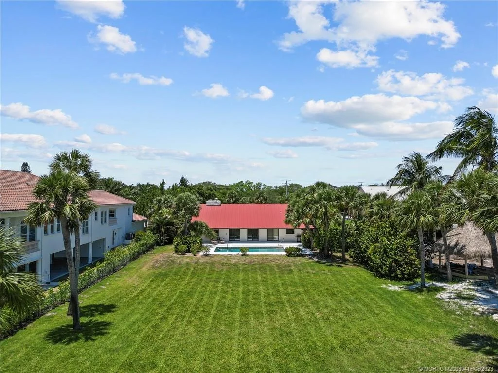 Photo of 104 N Sewalls Point Road