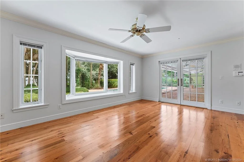 Photo of 1570 NW Fork Road