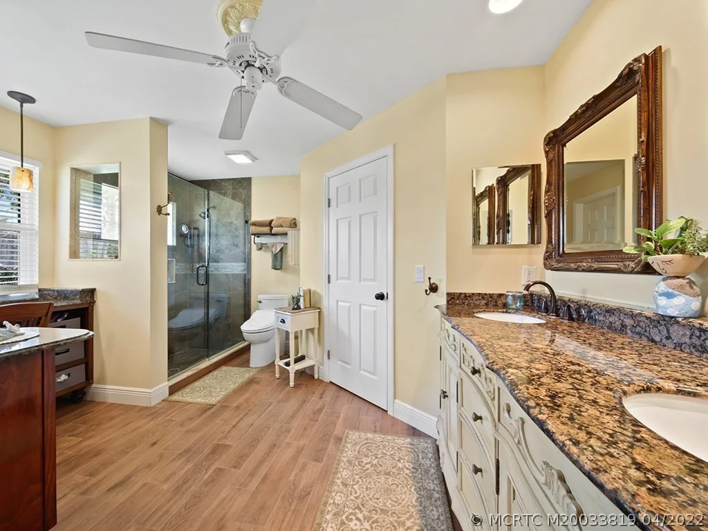 Photo of 3870 SE Quanset Terrace