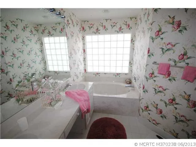 Photo of 7075 SE Twin Oaks Circle