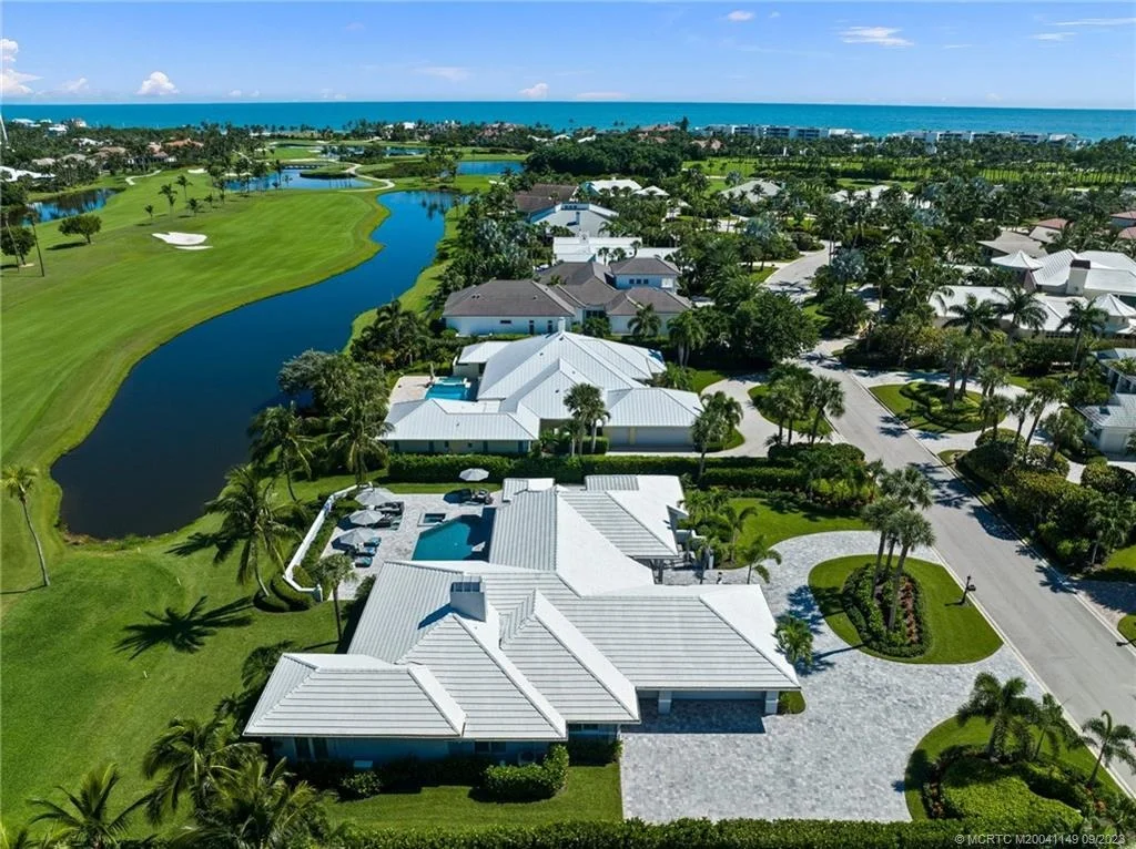 Photo of 6741 SE Harbor Circle
