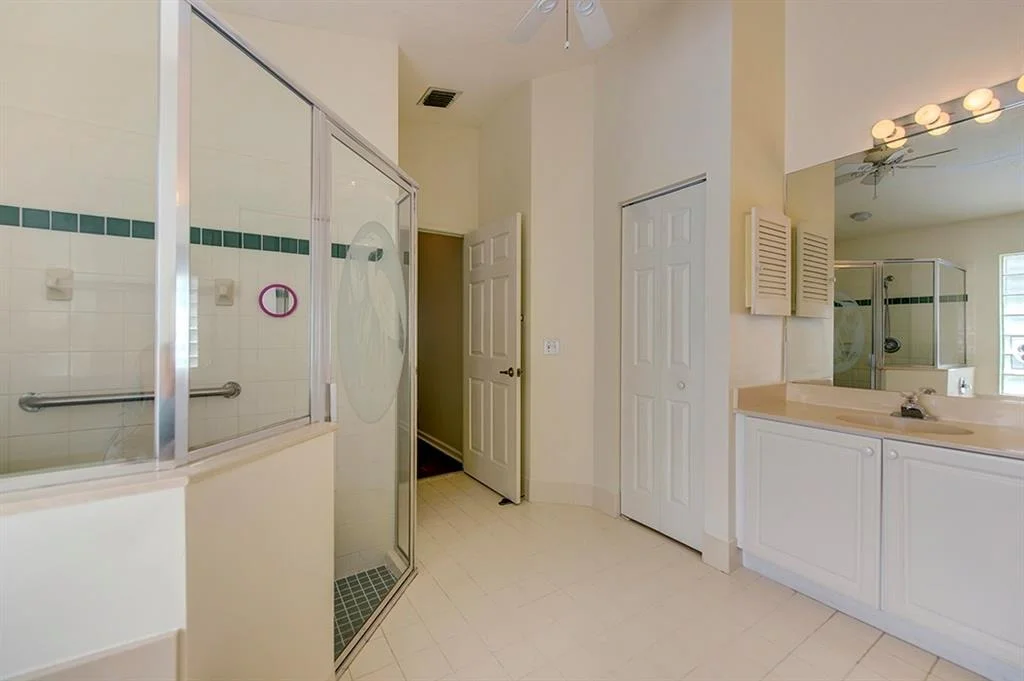 Photo of 7140 SE Twin Oaks Circle