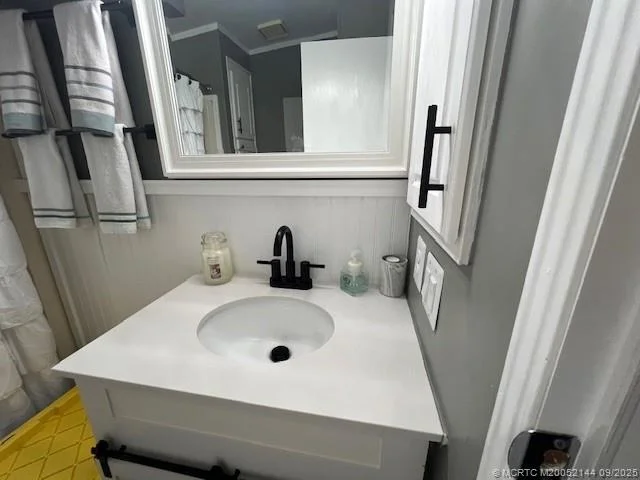 Photo of 879 Sun Bird Lane