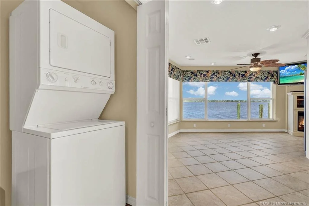 Photo of 1109 Nettles Boulevard