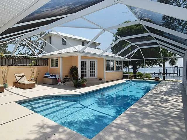 Photo of 902 NW SUNSET Terrace