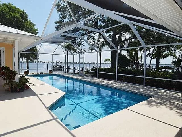 Photo of 902 NW SUNSET Terrace