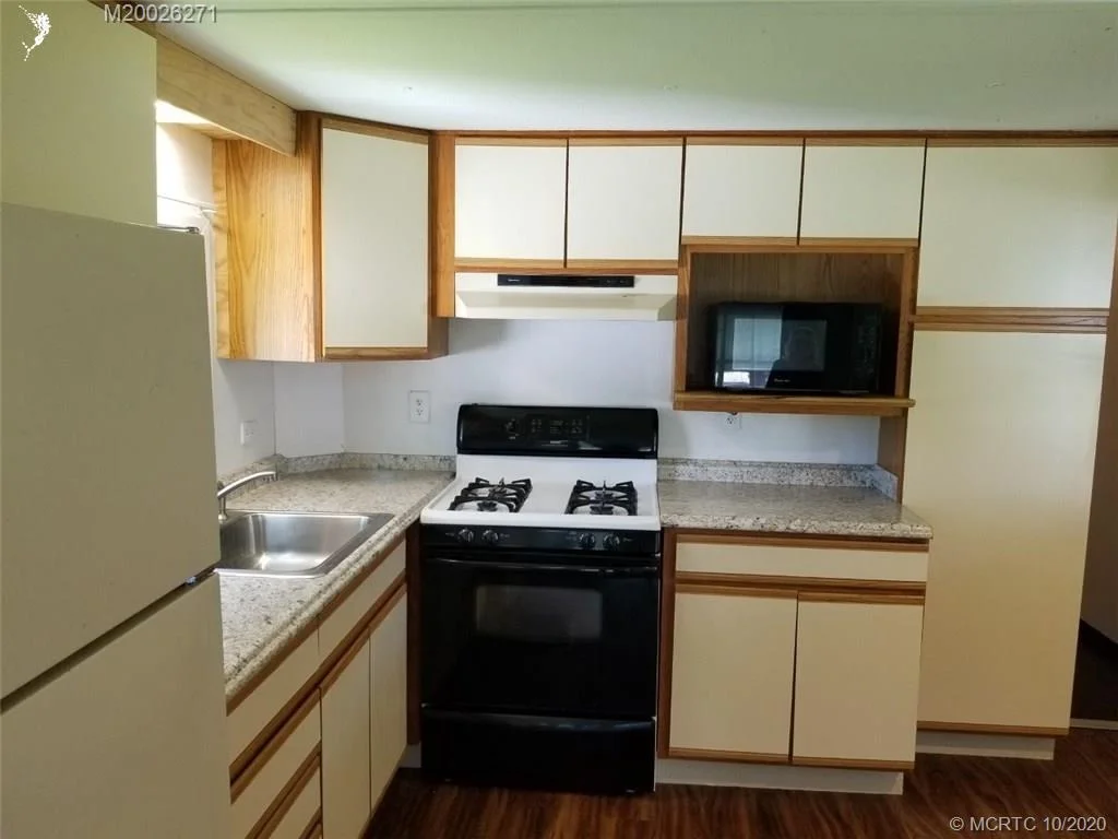 Photo of 132 NE 15th Terrace
