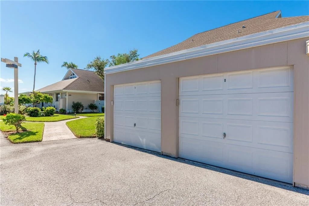 Photo of Unit 307 at 307 NE Golfview Circle