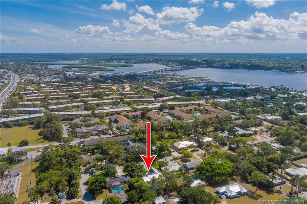 Photo of 308 SW Dyer Drive